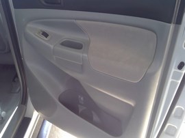 2006 TOYOTA TACOMA, SILVER, CREW CAB, 4.0L, AT, 2WD,  Z26367